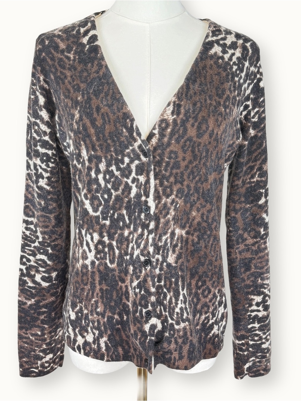 Neiman Marcus 100% Cashmere Leopard Print V-Neck Cardigan XL